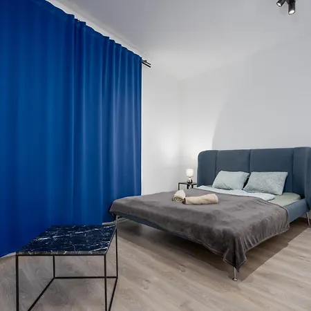 Brandnew Tranquil With Free Parking Appartement