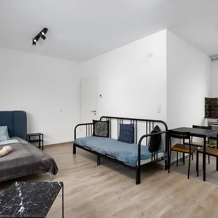 Brandnew Tranquil With Free Parking Apartment