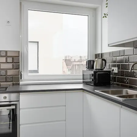 Apartment Brandnew Tranquil With Free Parking